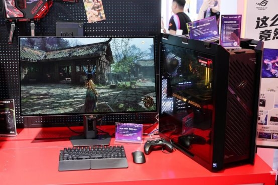 版电竞显示器与双模新品BW2025首秀！pg模拟器ROG 绝神 RO姬x初音未来(图3)