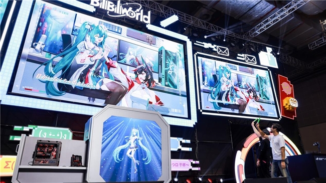 BW 2025梦幻破次元热爱齐绽放！pg电子中国ROG×初音未来联名降临(图7)